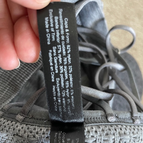 A Pea in the Pod nursing bra - Picture 4 of 4